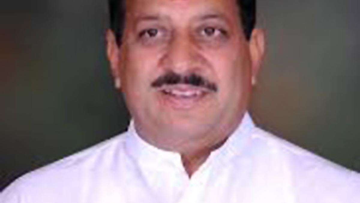 Constituency profile Water shortage and traffic bottleneck, the major